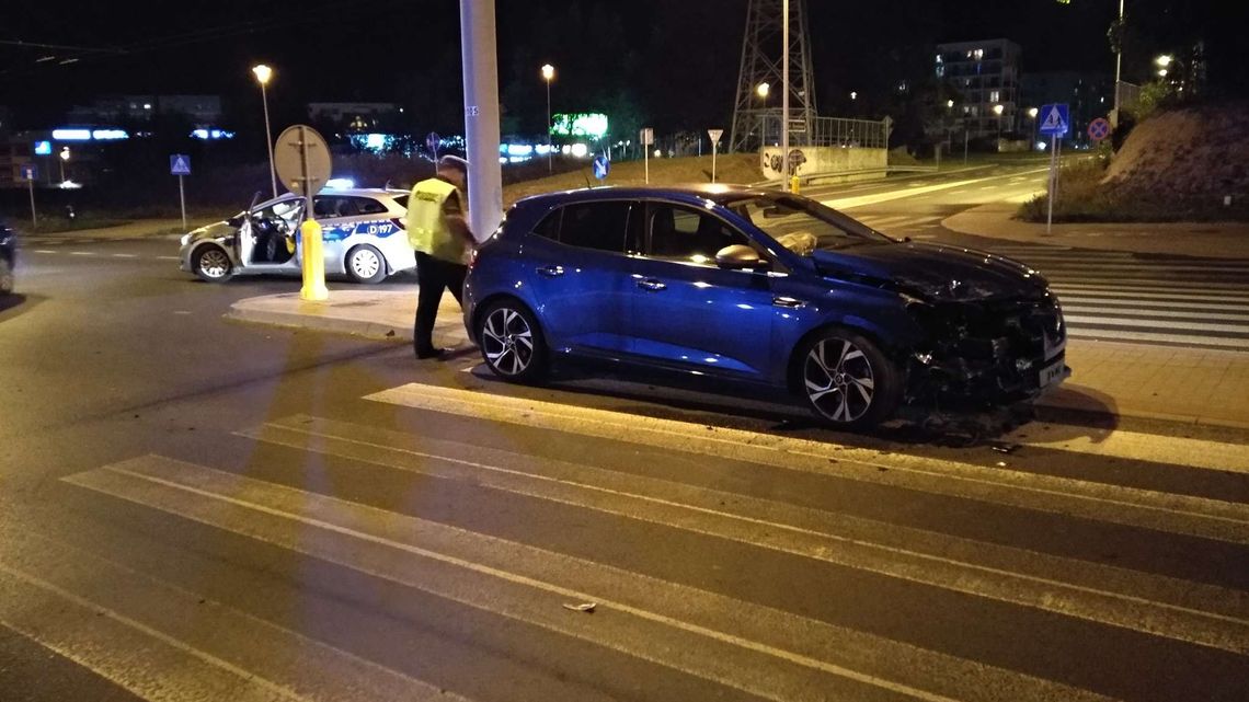 Ul. Agatowa: Zderzenie samochodów na skrzyżowaniu