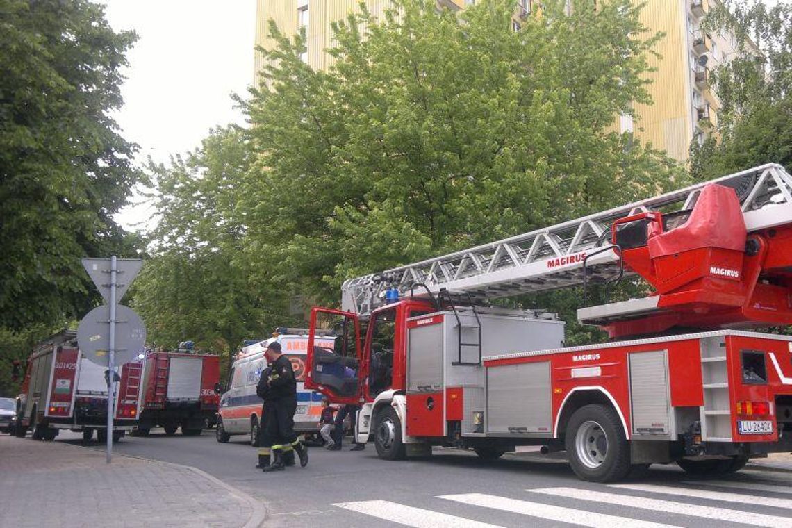 Ul. Chęcińskiego: Pożar windy. 8 osób w szpitalu