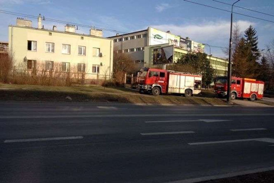 Ul. Diamentowa: Pożar w budynku. Jedna osoba ranna Ul. Diamentowa: Pożar w budynku. Jedna osoba ranna