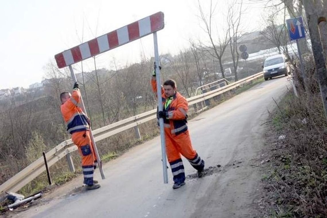 Ul. Główna: Most zamknięty, kierowcy grożą protestem