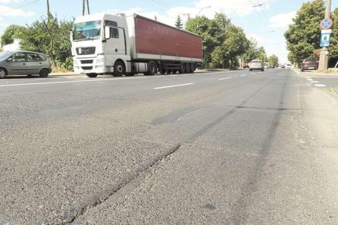 Ul. Kunickiego: Chcą remontu z prawdziwego zdarzenia. Obywatelski projekt uchwały