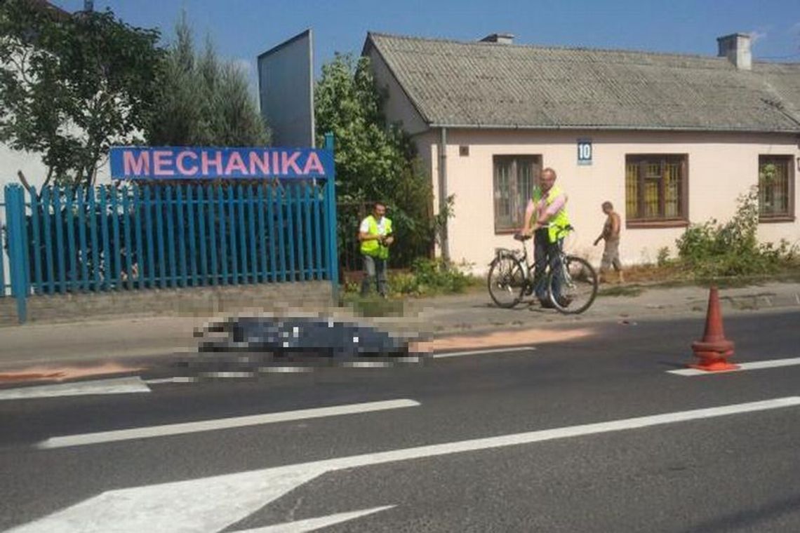 Ul. Turystyczna: Rowerzysta zginął pod kołami ciężarówki Ul. Turystyczna: Rowerzysta zginął pod kołami ciężarówki