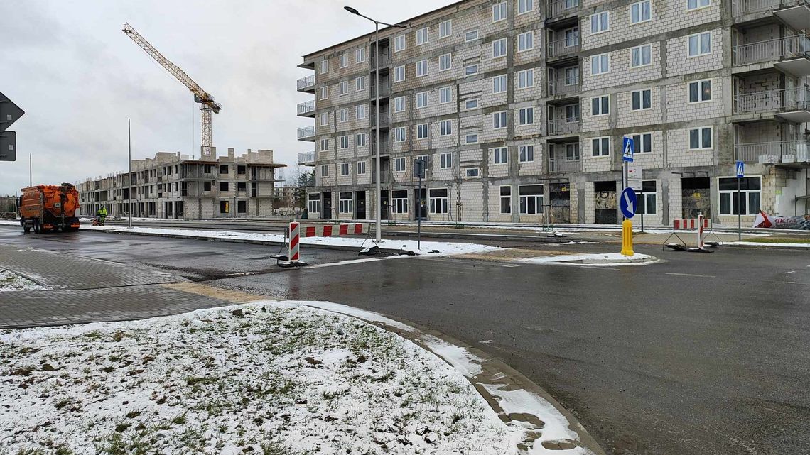 Ulica w budowie, ale kierowcy jadą na oślep 