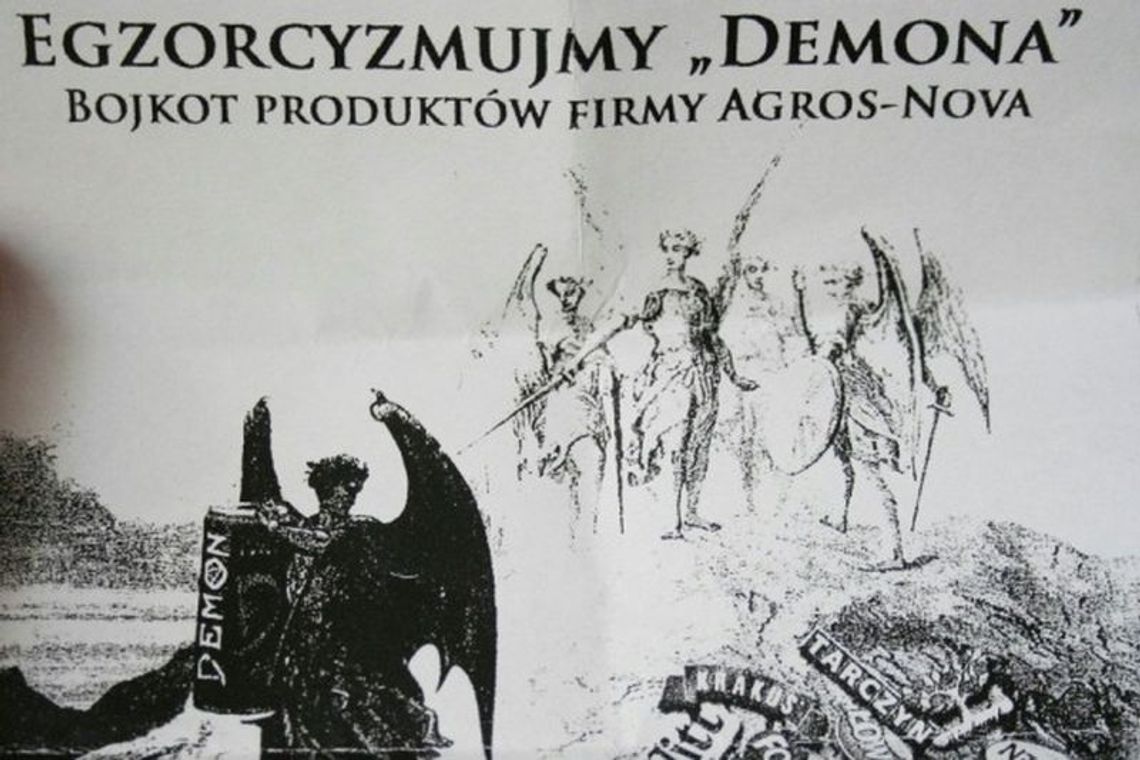 Ulotki pod kościołem. Protestują przeciwko \"Demonowi\" Ulotki pod kościołem. Protestują przeciwko \"Demonowi\"