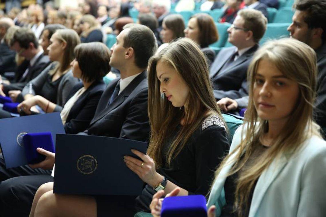 UMCS. Inauguracja, jubileusz i enzym z przyszłością (zdjęcia) UMCS. Inauguracja, jubileusz i enzym z przyszłością (zdjęcia)