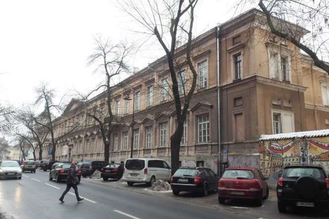 UMCS jednak nie sprzeda budynku Instytutu Pedagogiki. Pracownicy się nie zgodzili UMCS jednak nie sprzeda budynku Instytutu Pedagogiki. Pracownicy się nie zgodzili