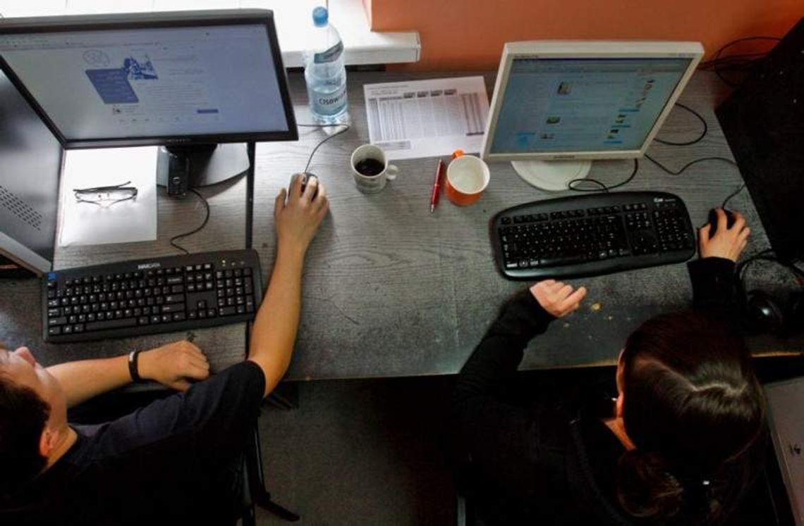 UMCS zamawia komputery na zapas