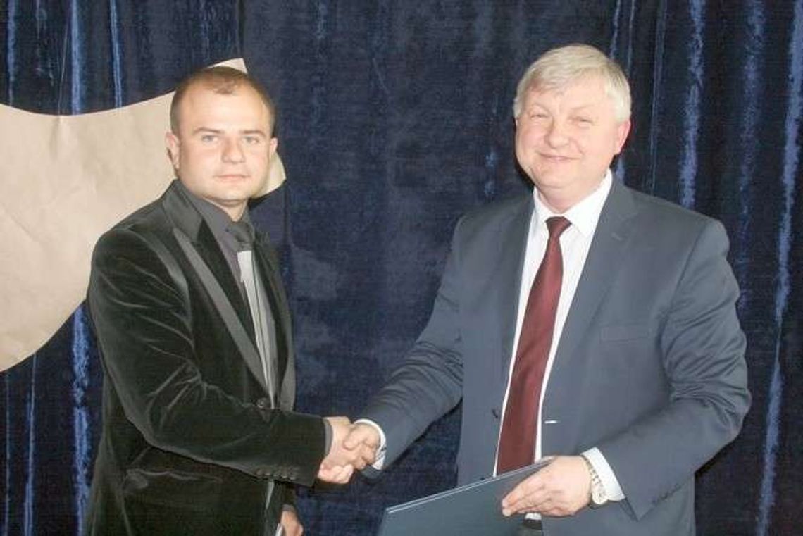 Umowa podpisana. Sport, widowiska i nauka w nowej szkole