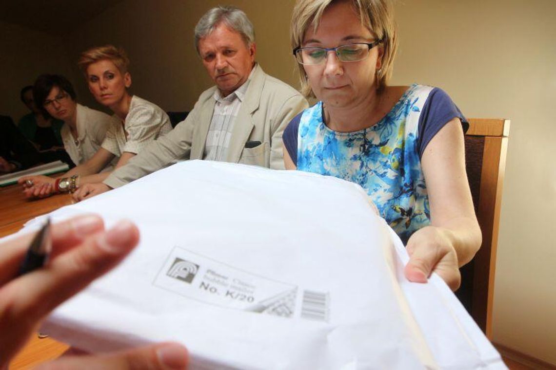 Umowy na wywóz odpadów. Kto się obudzi z ręką w śmietniku?