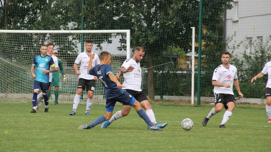 Unia Krzywda udanie rozpoczęła sezon. Bez porażki jest także Kujawiak Stanin