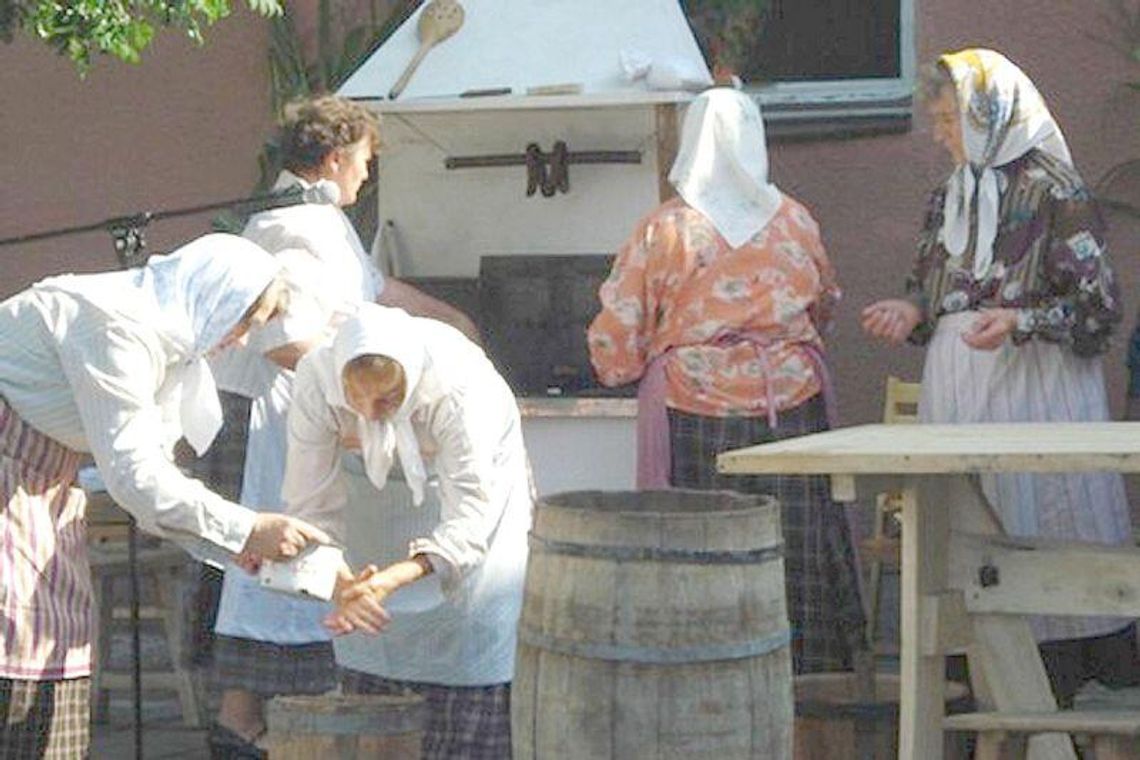 Uniwersytet nauczy na ludowo