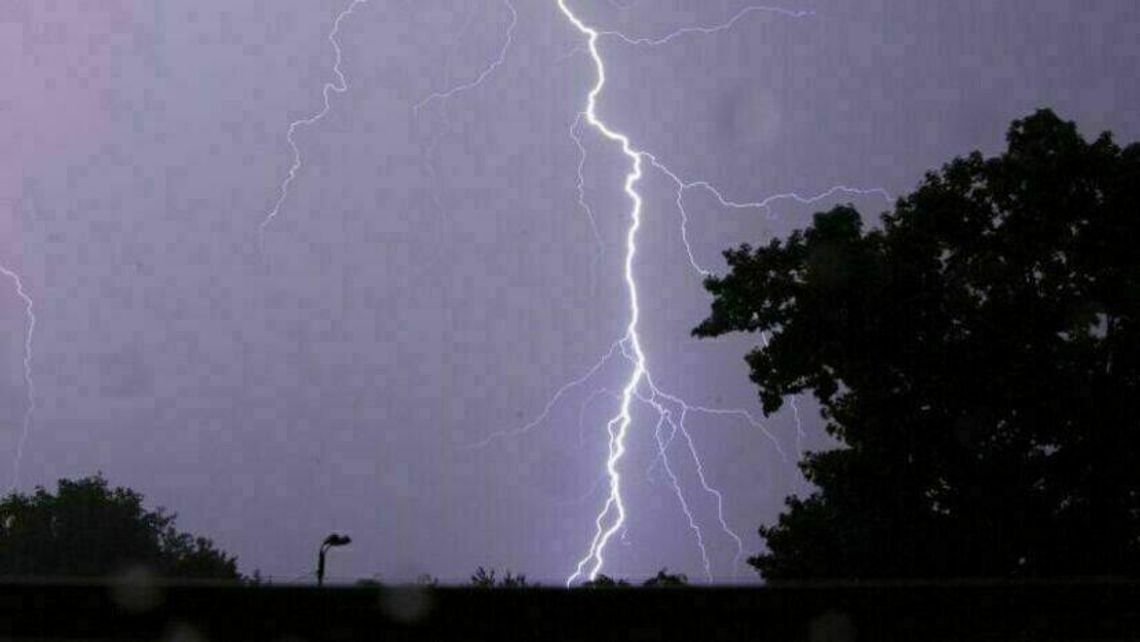 Upał męczy. Można spodziewać się burz z gradem Upał męczy. Można spodziewać się burz z gradem