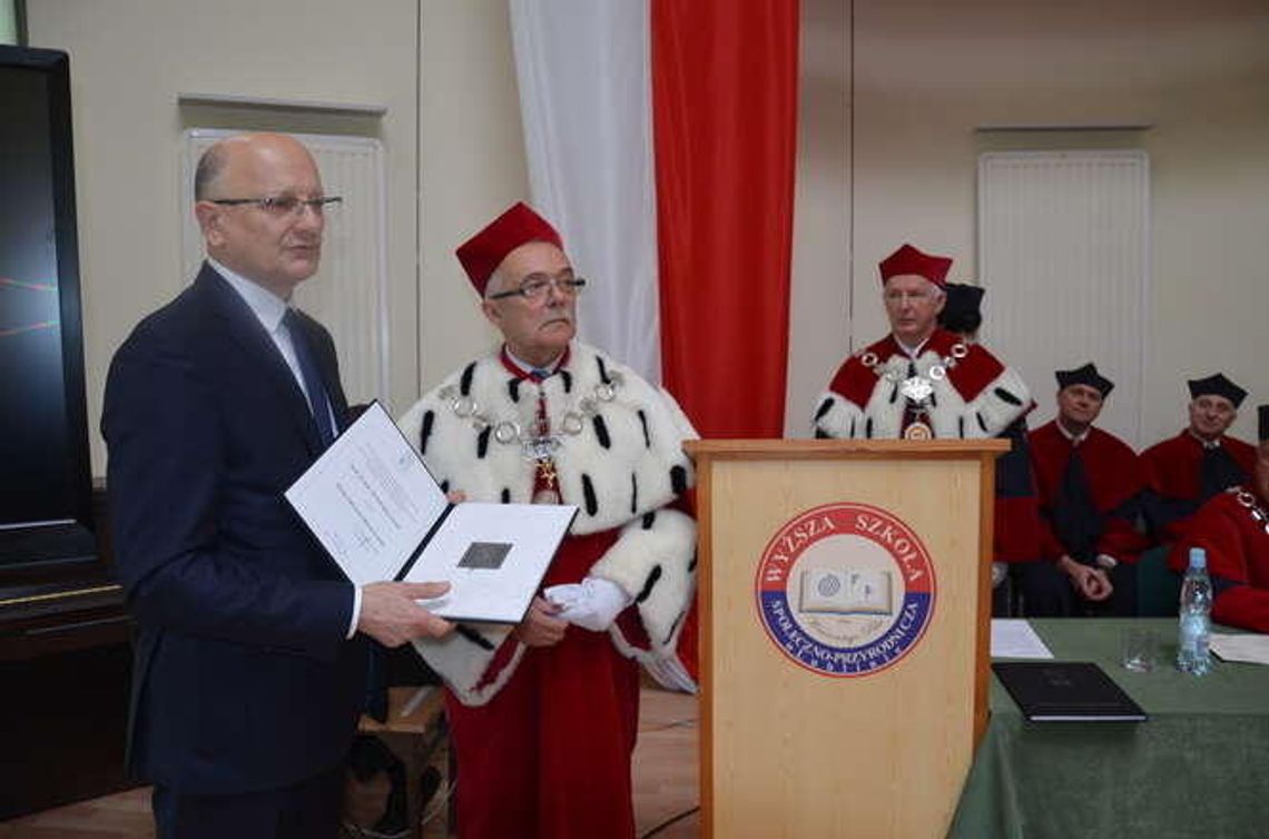 Uroczysta inauguracja w WSSP. Studia rozpoczęło 800 studentów [zdjęcia]