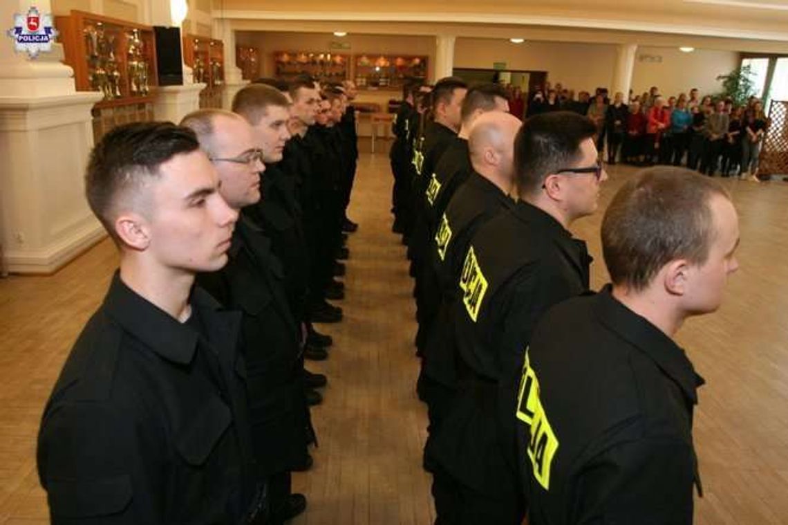 Uroczyste ślubowanie nowych policjantów. Będą służyć w całym regionie [zdjęcia]