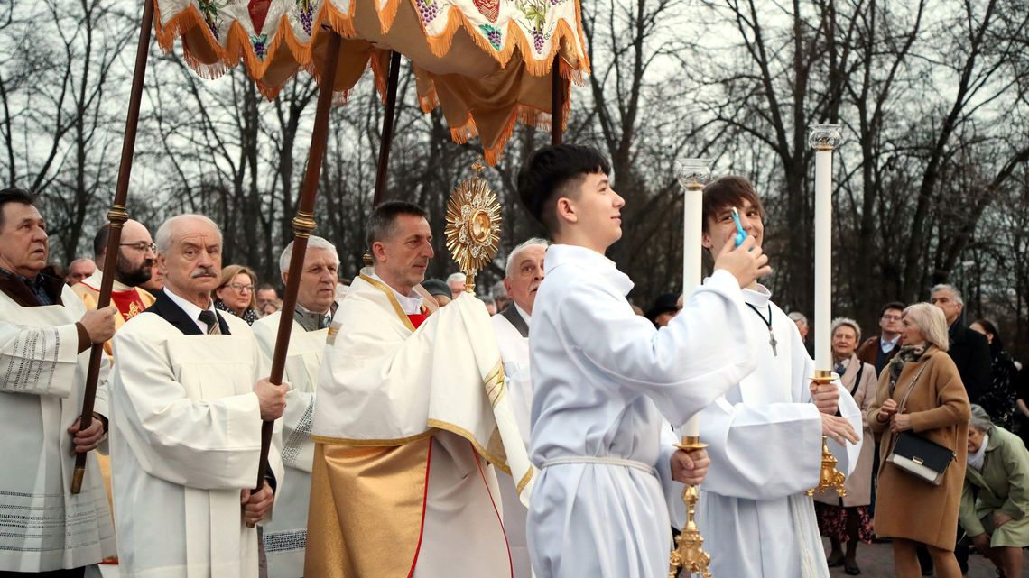 Uroczystość Zmartwychwstania Pańskiego najważniejszym świętem w Kościele katolickim
