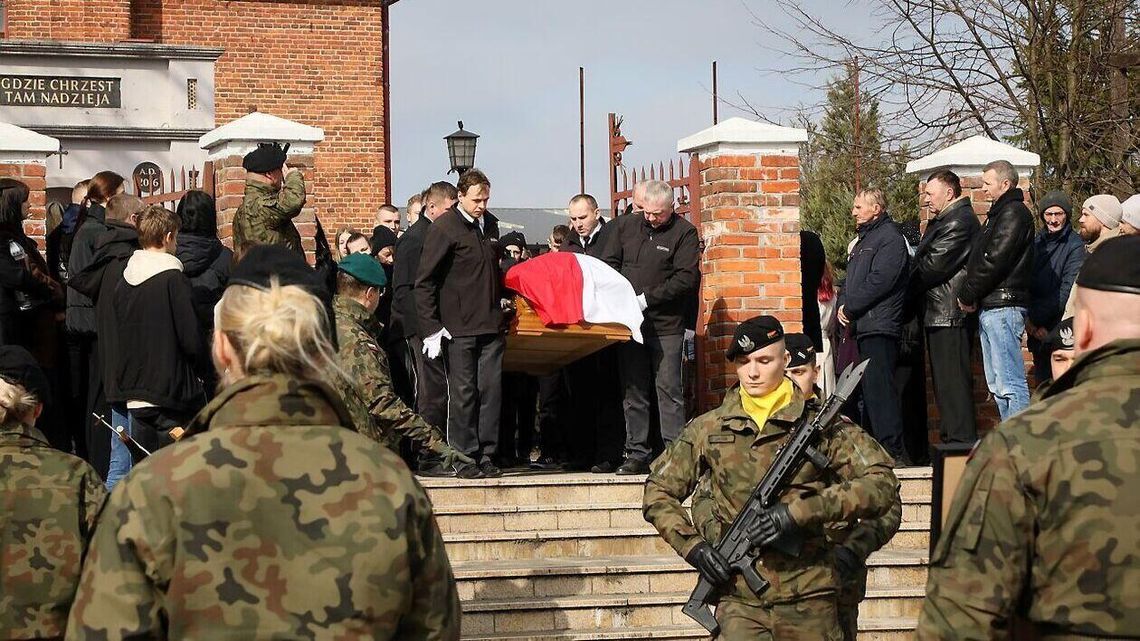 Uroczystości pogrzebowe kaprala Roberta Jaworskiego Uroczystości pogrzebowe kaprala Roberta Jaworskiego