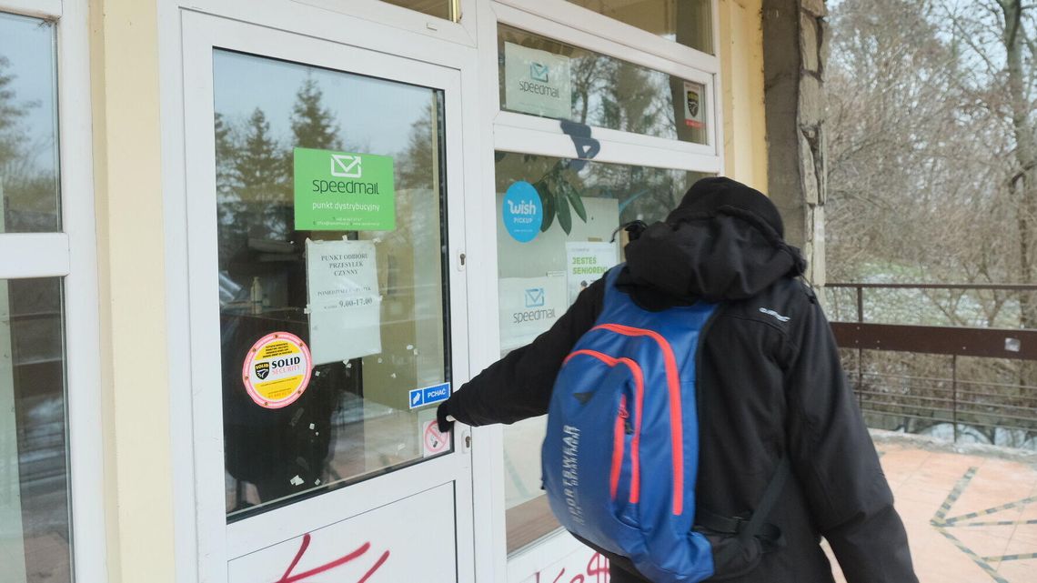 Urząd ma taniej, mieszkańcy dalej. Po awizo w tylko jedno miejsce w Lublinie Urząd ma taniej, mieszkańcy dalej. Po awizo w tylko jedno miejsce w Lublinie