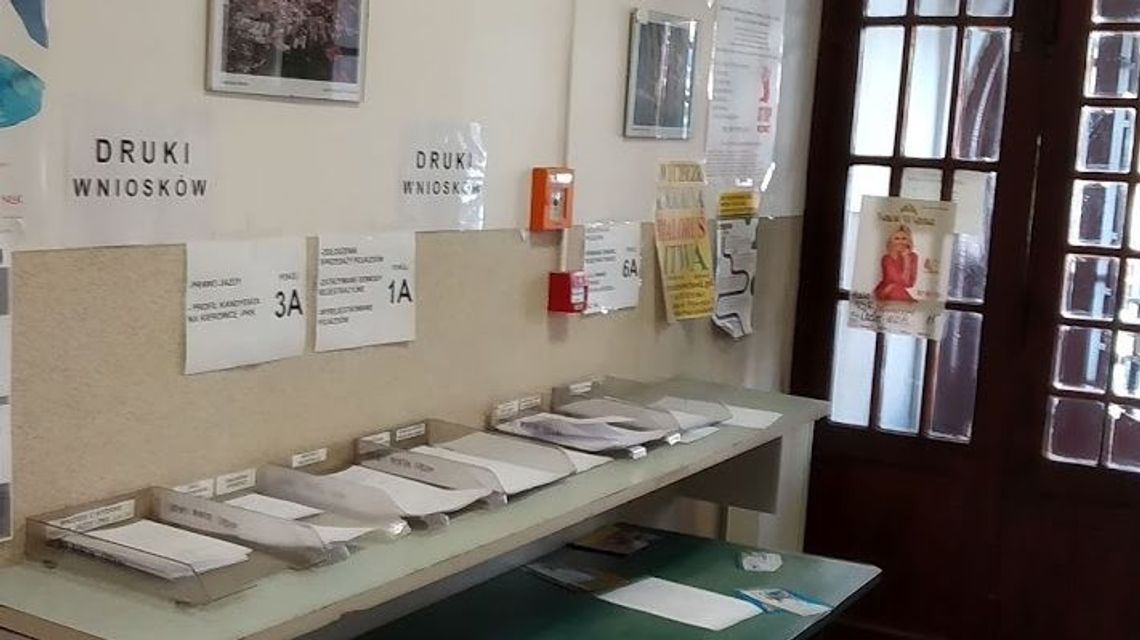 Urząd Miasta w Chełmie zmienia godziny pracy, ale nie otwiera się dla mieszkańców Urząd Miasta w Chełmie zmienia godziny pracy, ale nie otwiera się dla mieszkańców