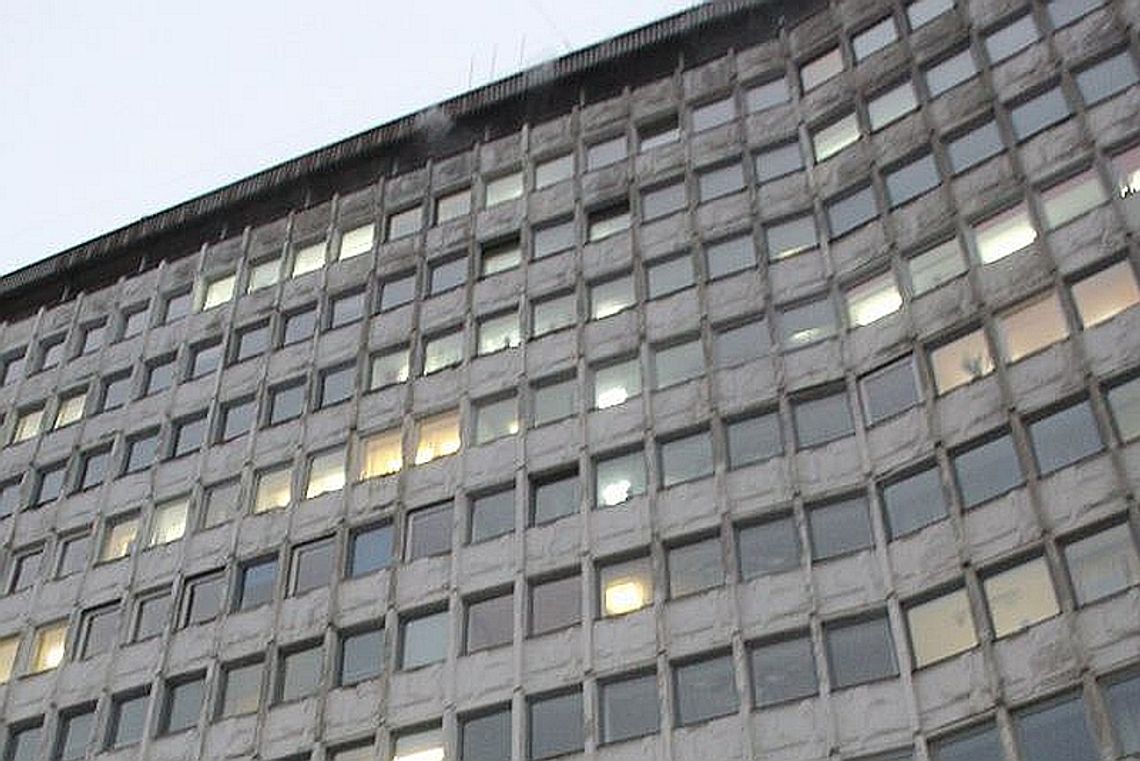 Urzędnicy idą do domu, bo jest gorąco Urzędnicy idą do domu, bo jest gorąco