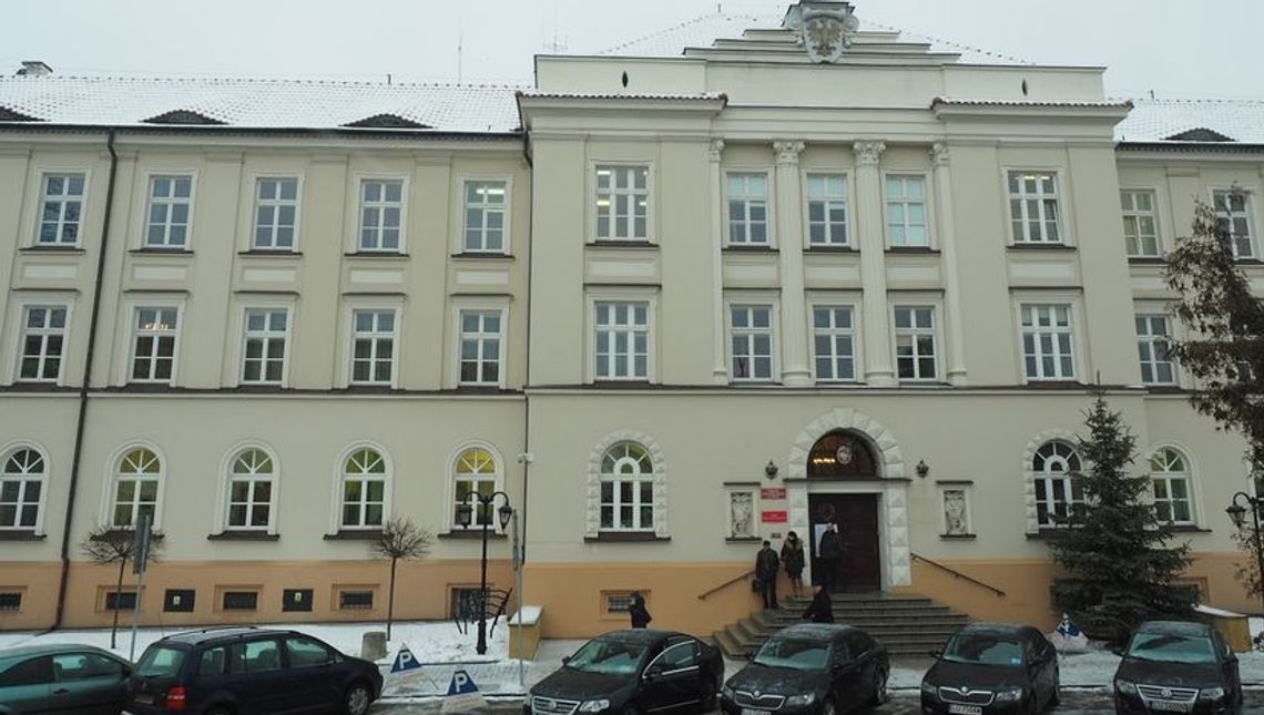 Urzędnicy wojewody chcą podwyżek. Zapowiadają zaostrzenie protestu