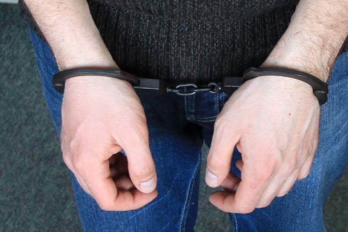 Urzędnik kradł becikowe. Musi oddać kilkaset tysięcy