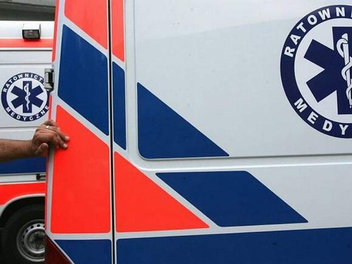 Urzędnik wyskoczył przez okno i połamał nogi, chciał ukryć romans