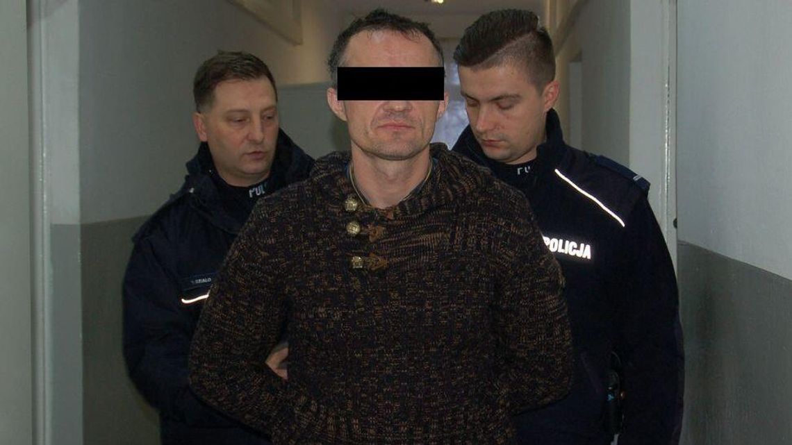 Usiłował przechytrzyć księdza i przeszukać plebanię. Nie udało się Usiłował przechytrzyć księdza i przeszukać plebanię. Nie udało się