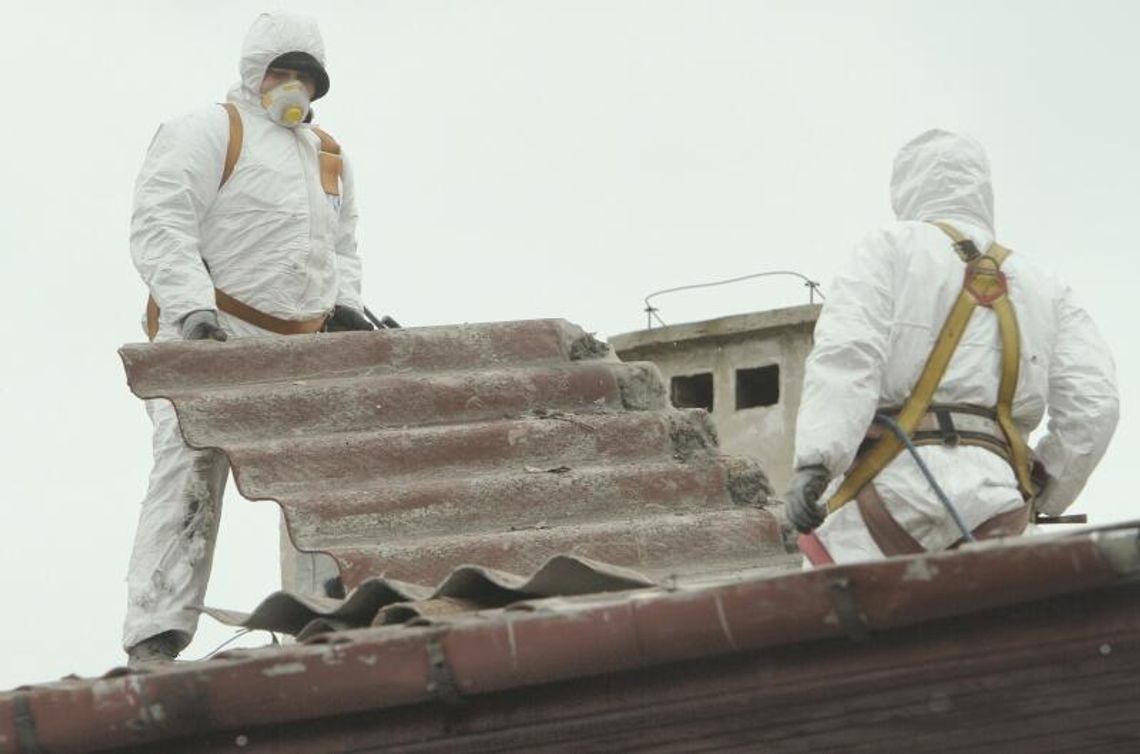 Usuną azbest z dachu. Za darmo