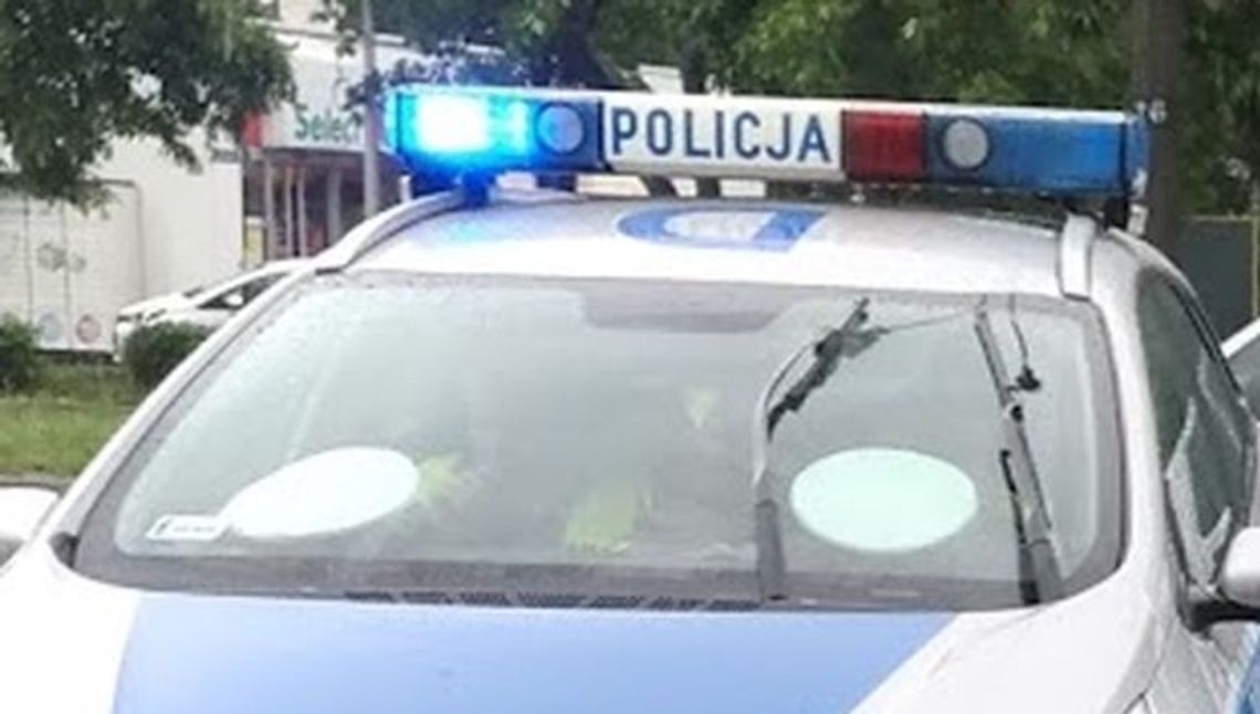 Utrudnienia na drodze krajowej nr 19 w Ciecierzynie. Ciężarówka wjechała w fotoradar