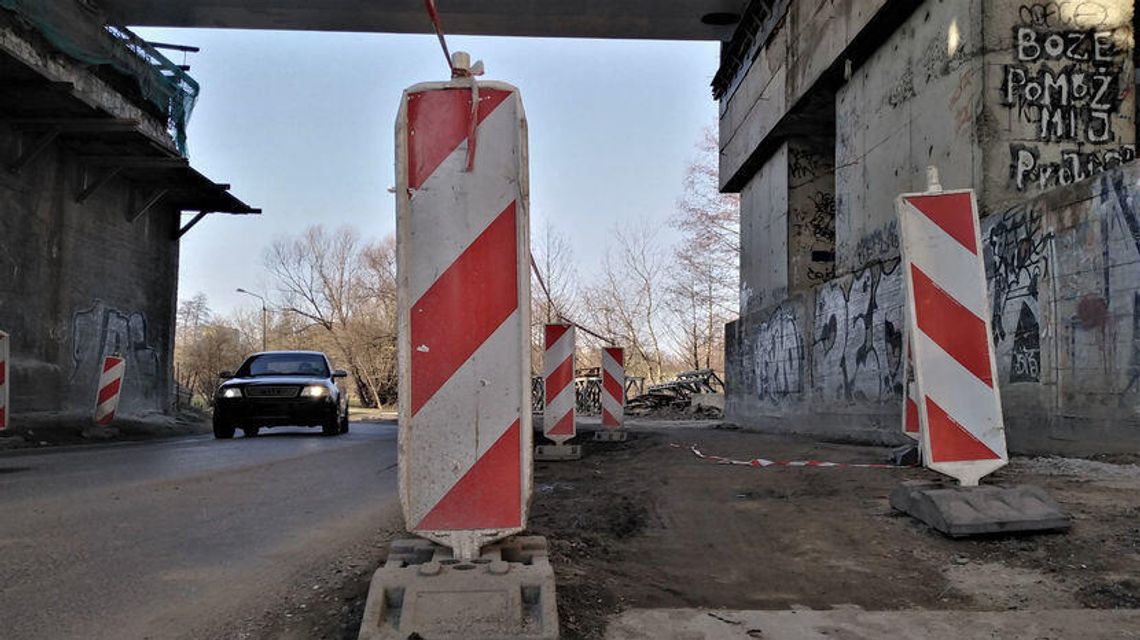 Utrudnienia na ul. Janowskiej w Lublinie. Zmieni się organizacja ruchu pod mostem kolejowym