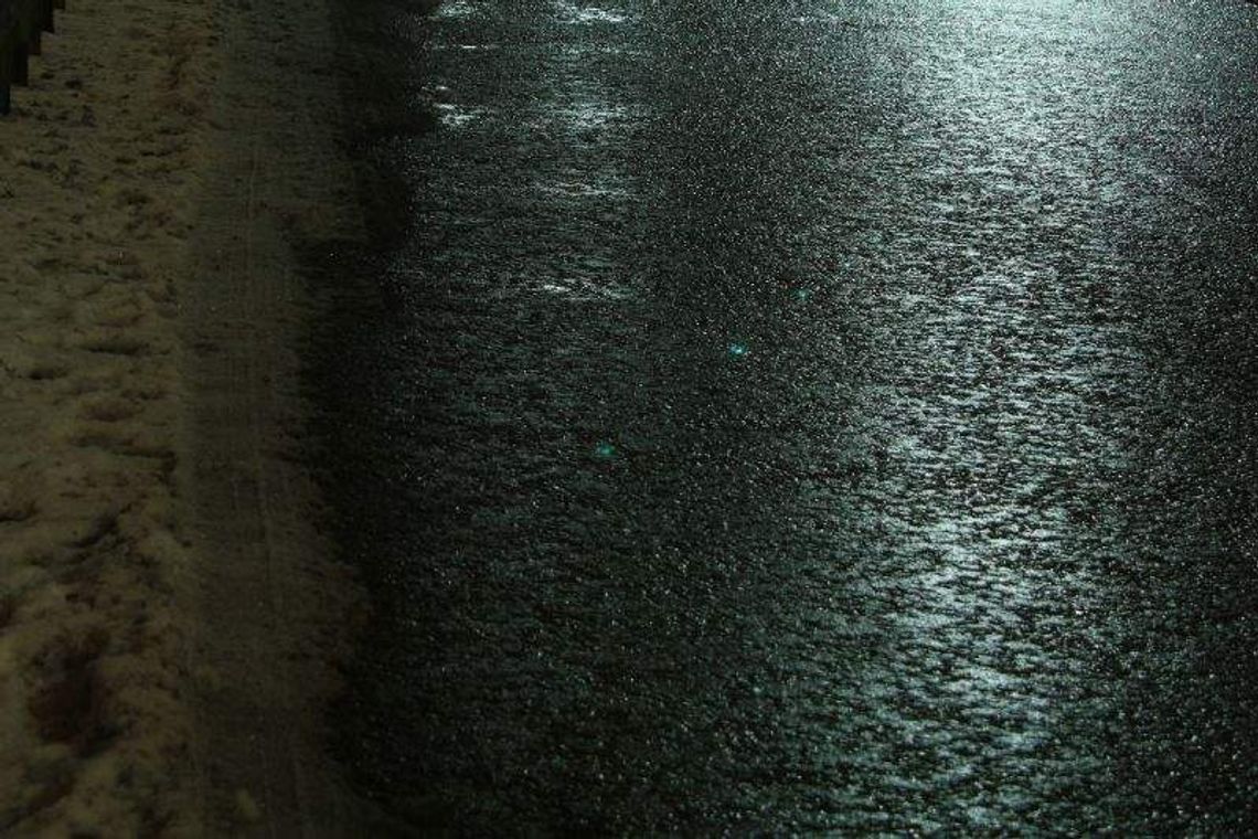 Uwaga, będzie ślisko! Uwaga, będzie ślisko!