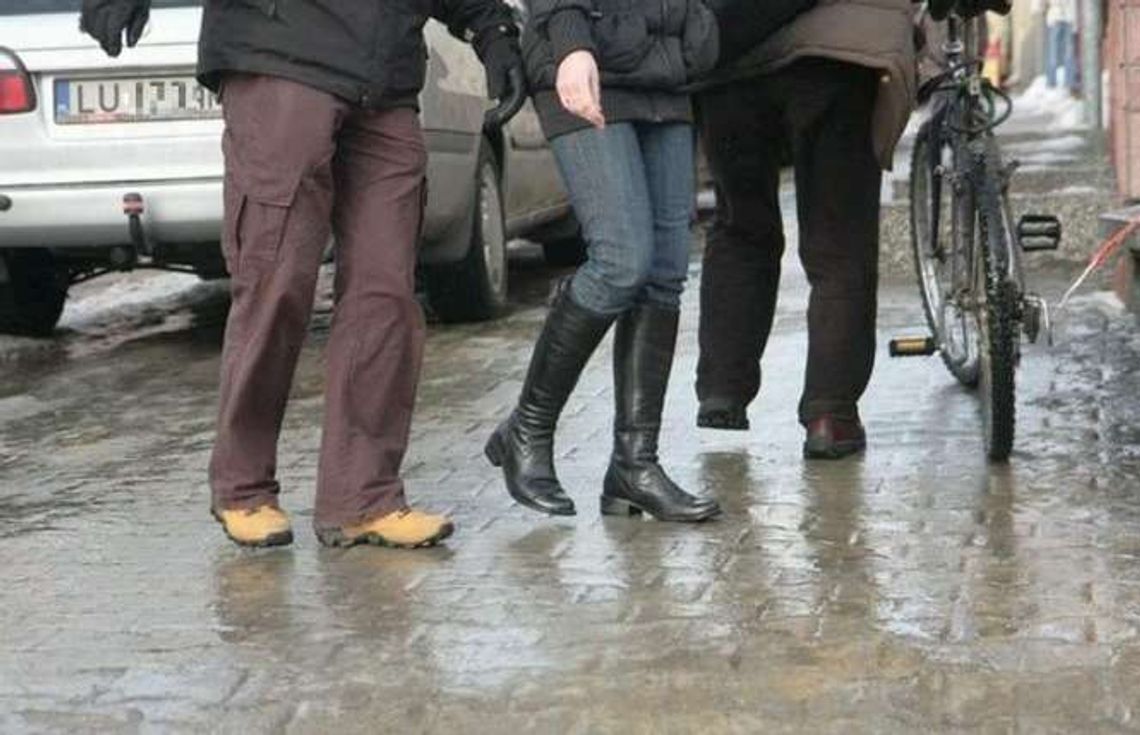 Uwaga! Będzie ślisko na drogach i chodnikach