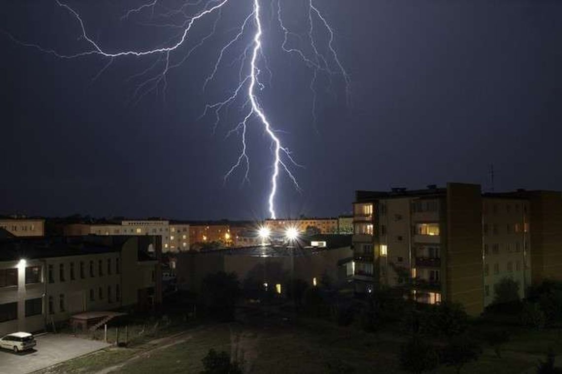 Uwaga na burze z gradem. Meteorolodzy ostrzegają Uwaga na burze z gradem. Meteorolodzy ostrzegają