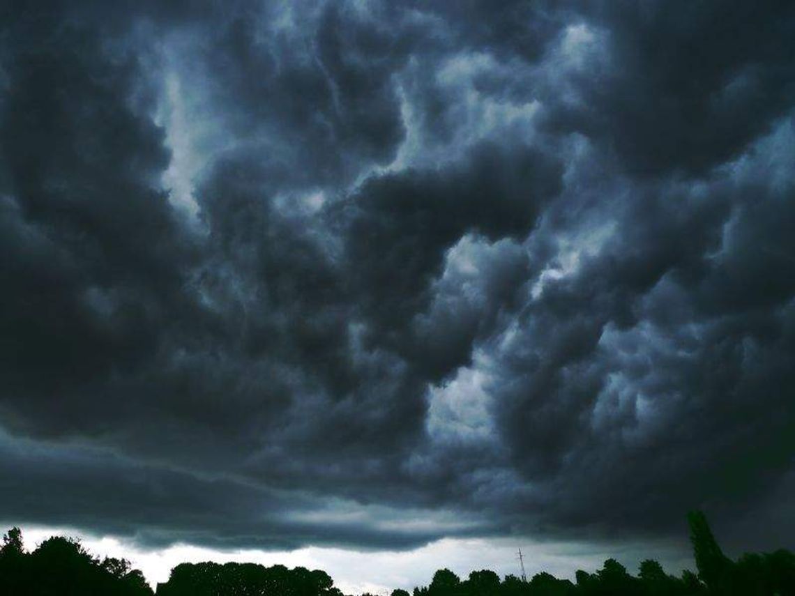 Uwaga na burze z ulewnym deszczem