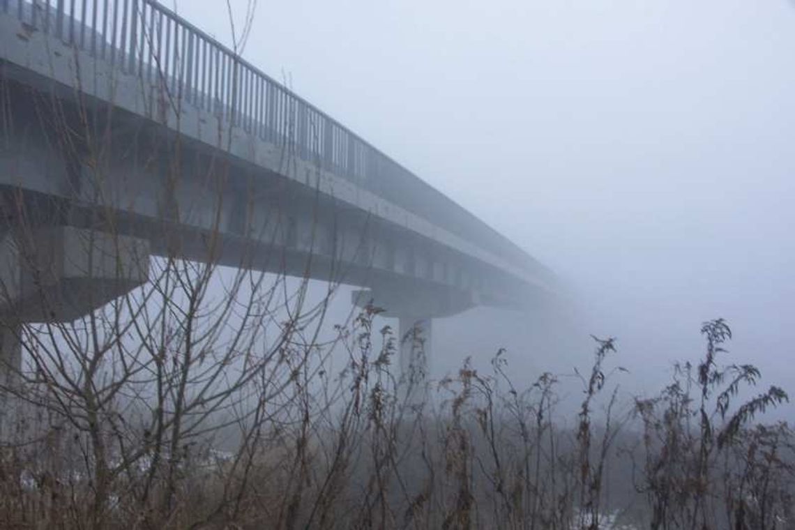 Uwaga na mgłę. Widoczność spadnie poniżej 200 metrów