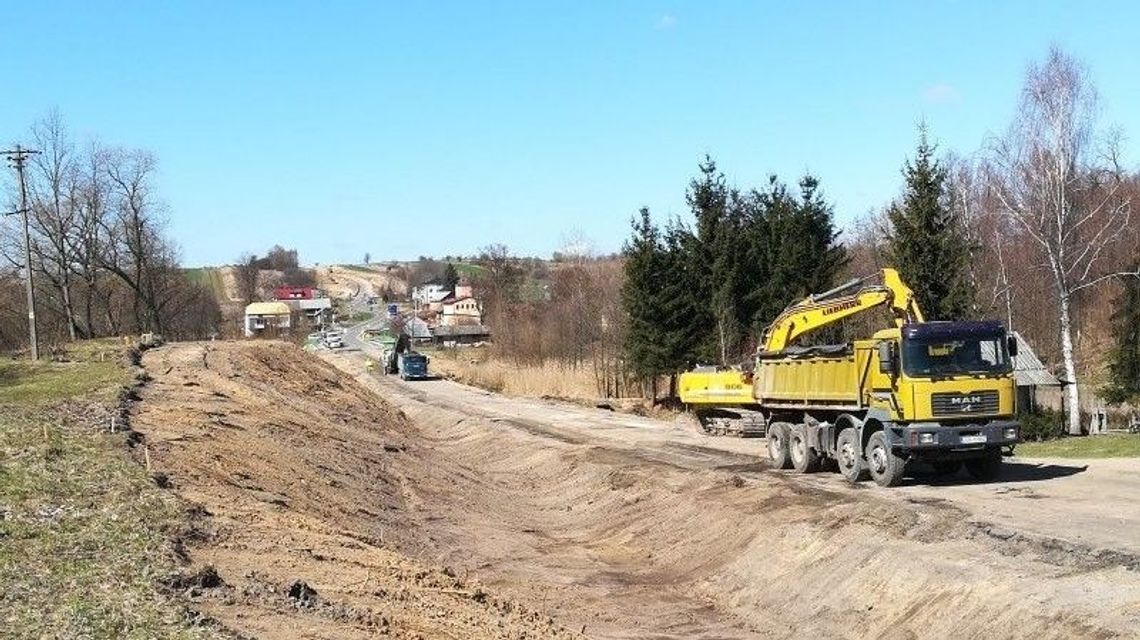 Uwaga! Utrudnienia na DK 74. Odcinek wyłączony z ruchu