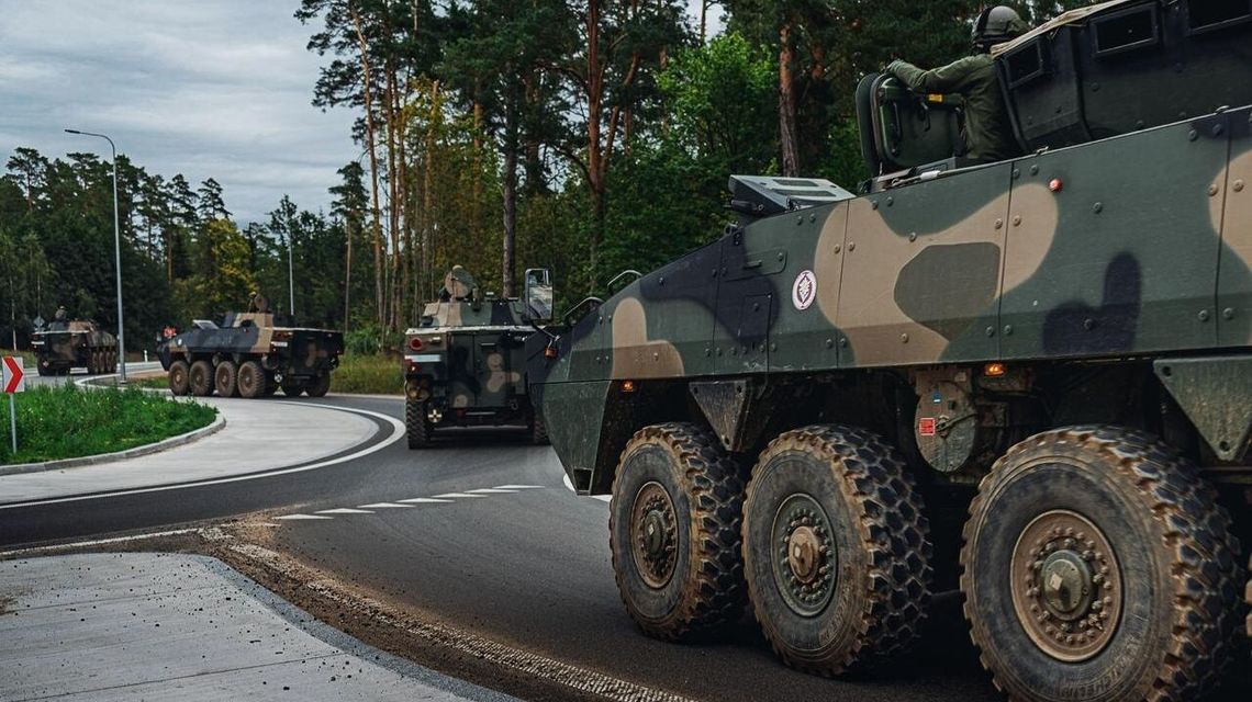 Uwaga, wojsko na drogach. Wracają z ćwiczeń Żelazny Obrońca Uwaga, wojsko na drogach. Wracają z ćwiczeń Żelazny Obrońca