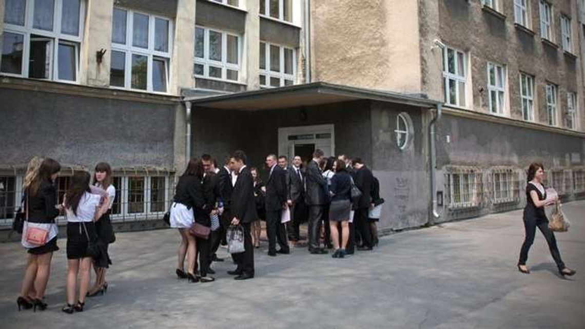 V LO w Lublinie świętuje urodziny i zaprasza na bal V LO w Lublinie świętuje urodziny i zaprasza na bal