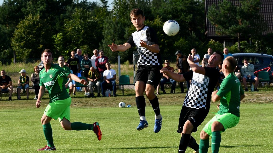 Victoria Parczew – Grom Kąkolewnica 1:1. Wyniki Keeza bialskiej klasy okręgowej