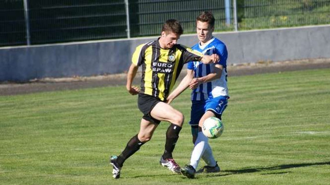 Victoria Żmudź – Tomasovia 5:2. Niecodzienne gole i koniec złej passy Victoria Żmudź – Tomasovia 5:2. Niecodzienne gole i koniec złej passy