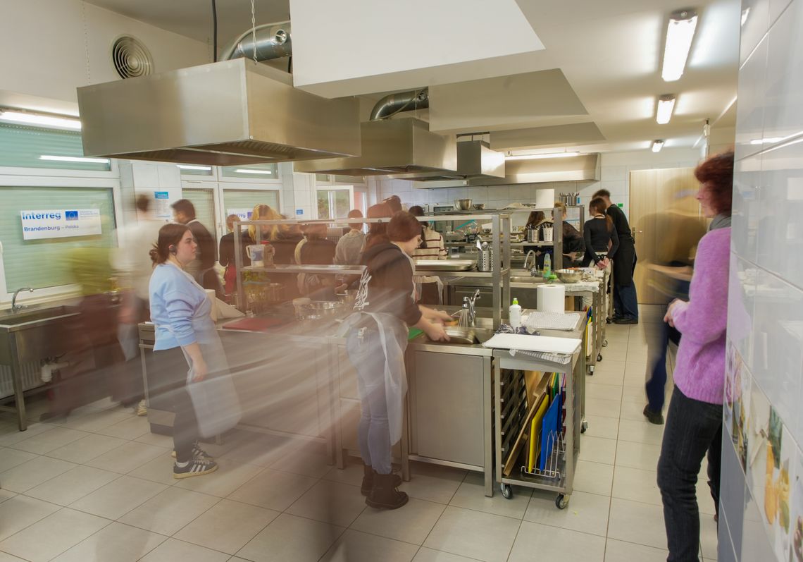 Vocational education in transition: EU funding empowers young people in Brandenburg and Poland