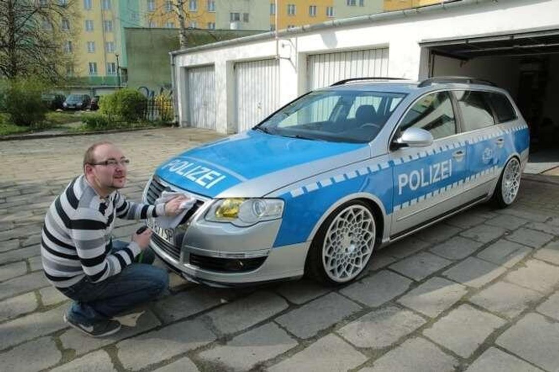 Volkswagen "POLIZEI" wystawiony na sprzedaż. Cena: 50 tys. zł Volkswagen "POLIZEI" wystawiony na sprzedaż. Cena: 50 tys. zł