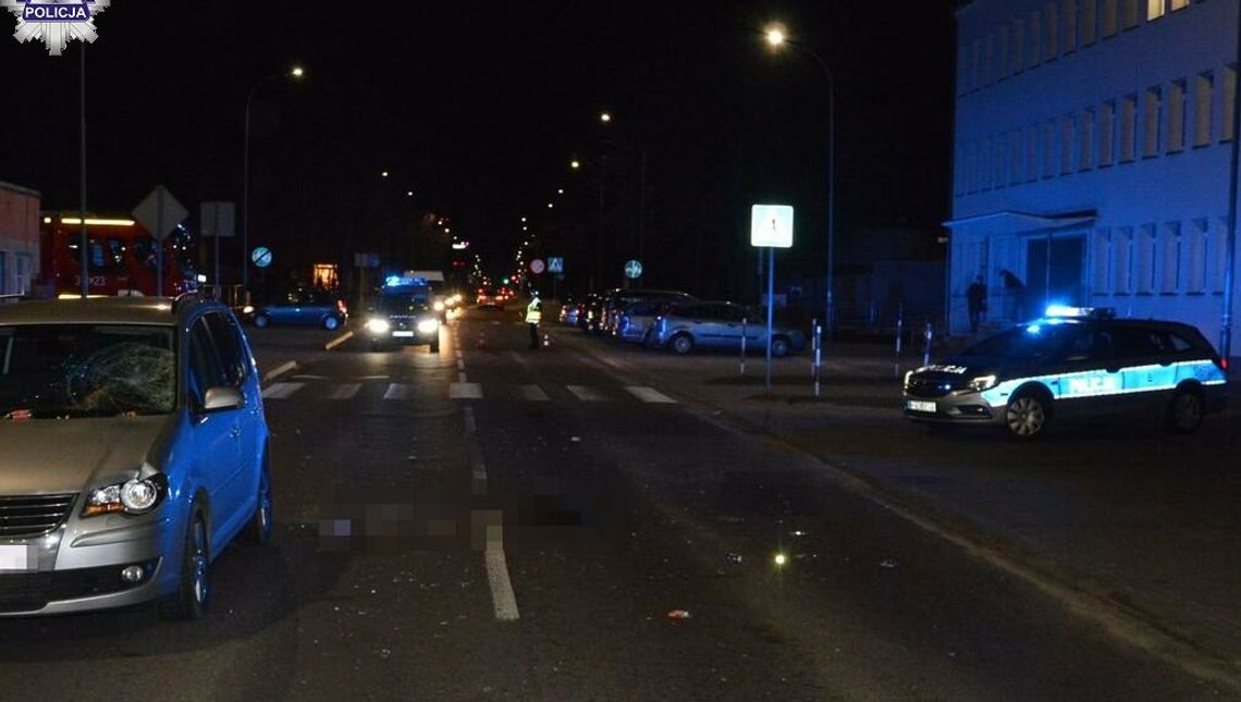 Volkswagen potrącił seniorkę na przejściu dla pieszych. Interweniował śmigłowiec LPR Volkswagen potrącił seniorkę na przejściu dla pieszych. Interweniował śmigłowiec LPR