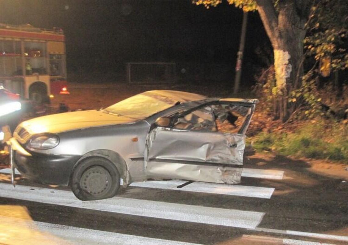 Volvo rozerwało lanosa na pół (zdjęcia)