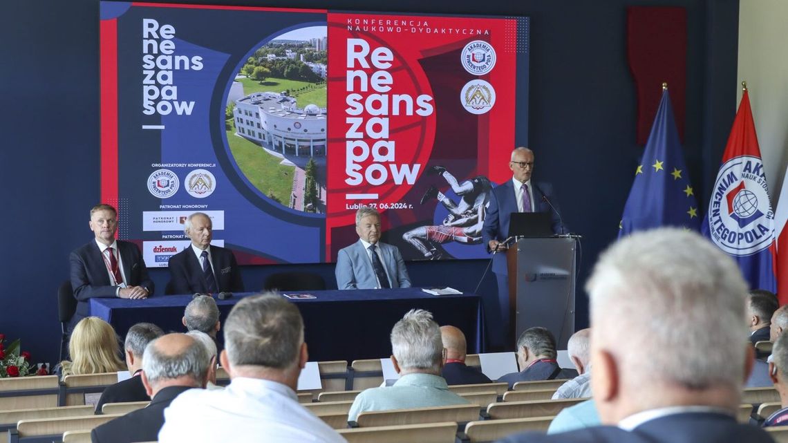 W Akademii Wincentego Pola w Lublinie odbyła się konferencja „Renesans zapasów”