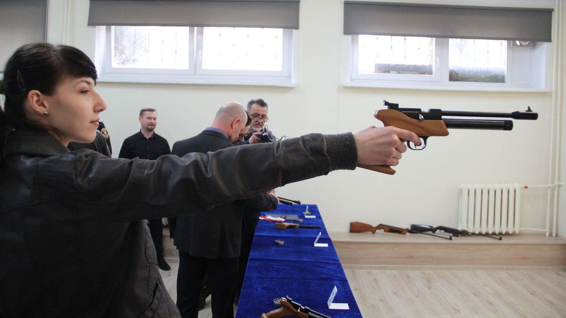 W Białej Podlaskiej powstała pierwsza szkolna strzelnica W Białej Podlaskiej powstała pierwsza szkolna strzelnica