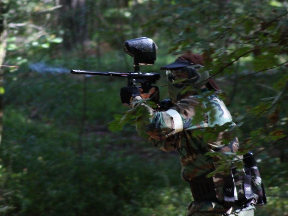 W. Brytania: Pierś eksplodowała podczas gry w paintball