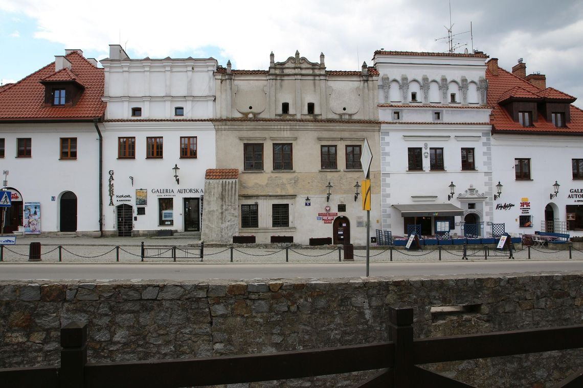 W Kazimierzu Dolnym podnoszą opłaty za wywóz śmieci