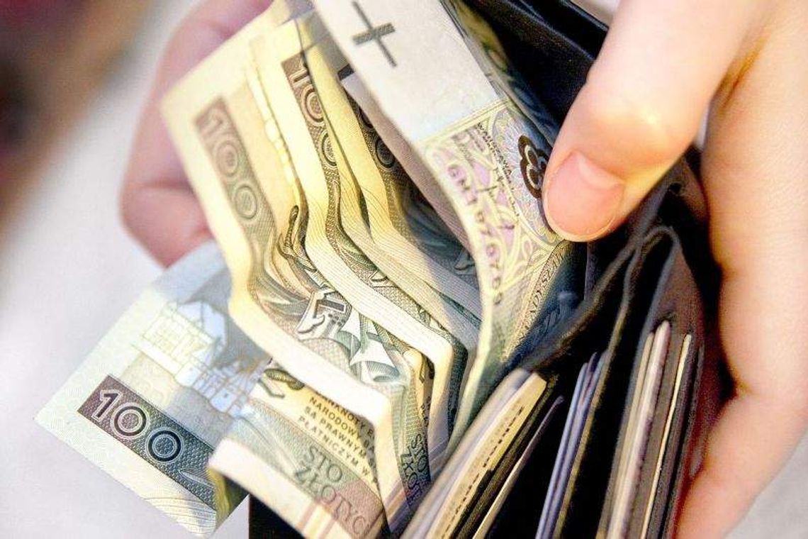 W końcu odpowiedzieli. Tyle zarabiają szefowie MKK