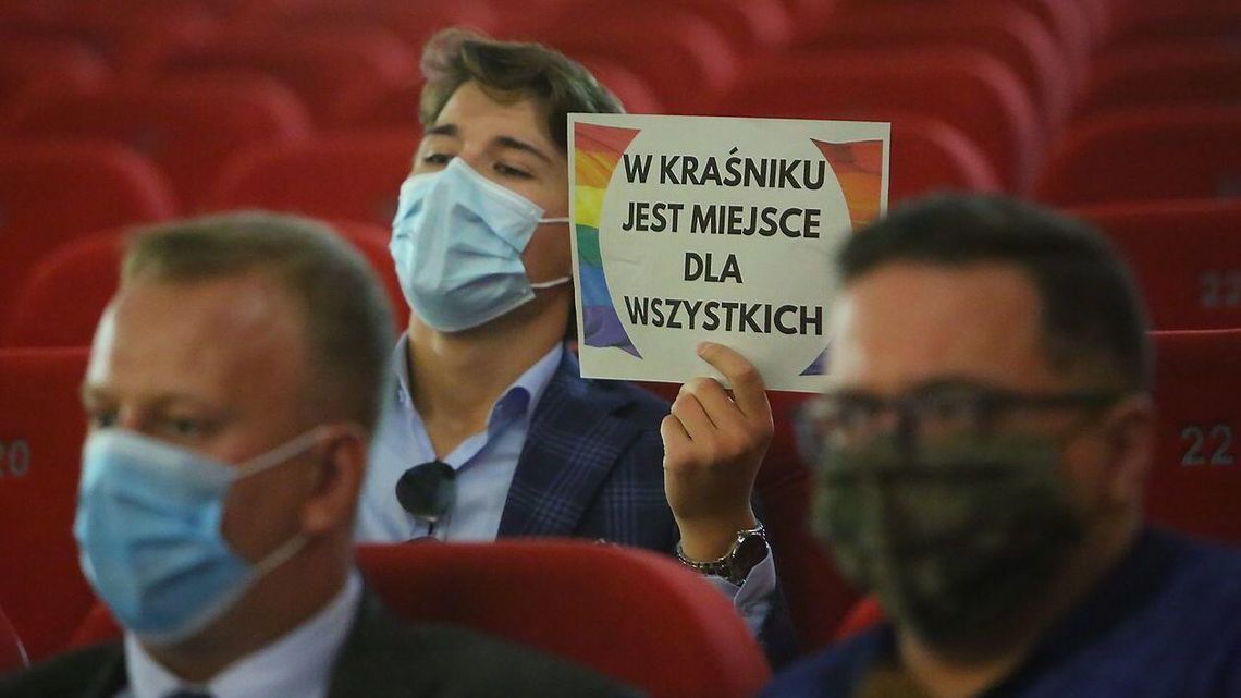 W Kraśniku ma nie być LGBT. Rada Miasta nie wycofała się ze stanowiska o "powstrzymaniu ideologii LGBT"
